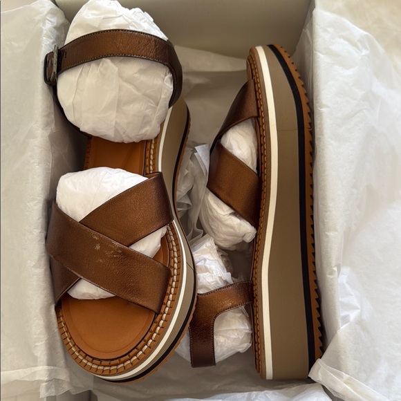 Robert Clergerie ‘Fara’ Sandals with Crossover Design in Bronze - New - Picture 5 of 12